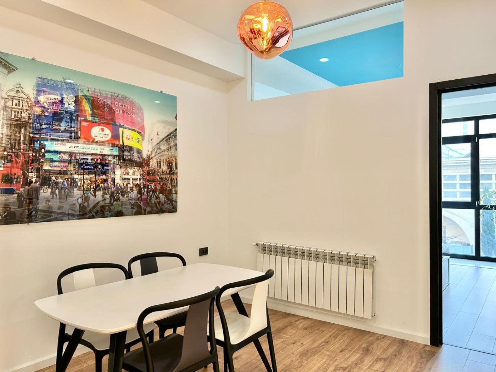 City Center - Next To Holiday Inn -2Br Apartment Tbilisi Bagian luar foto