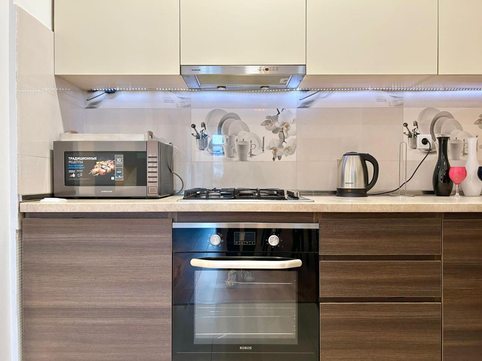 City Center - Next To Holiday Inn -2Br Apartment Tbilisi Bagian luar foto